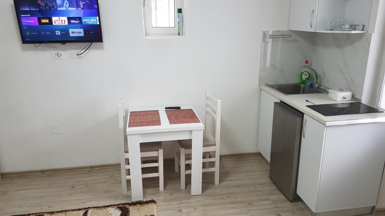 Klent Studio Apartment Pogradec Extérieur photo