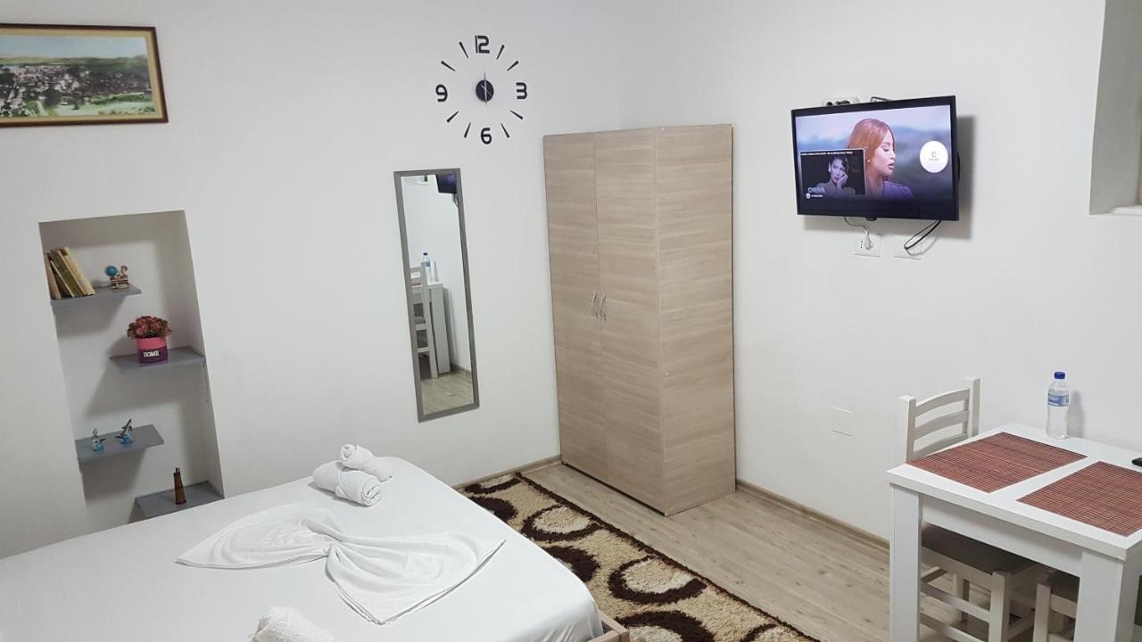 Klent Studio Apartment Pogradec Extérieur photo
